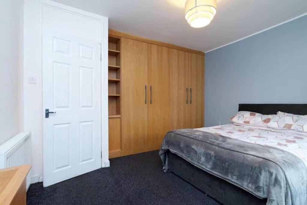 Light-Luxury Flat Apartment Glasgow Bagian luar foto